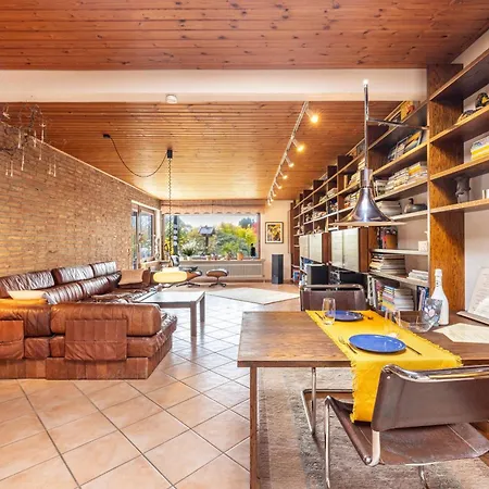 Very Comfortable House Hamburg Area 펜션 *