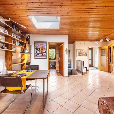 Very Comfortable House Hamburg Area 펜션 *